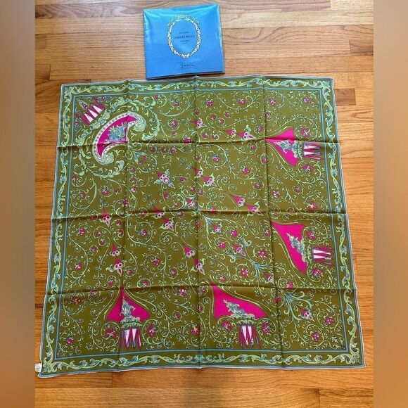VTG Emilio Pucci silk large silk scarf made in Italy NWT in original package - Picture 8 of 15